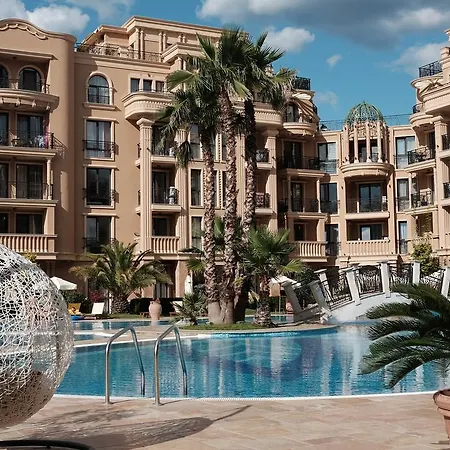 Daire Aphrodite Gardens *