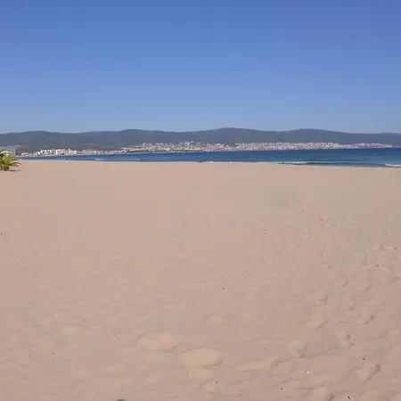 Aphrodite Gardens Daire